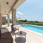 Christall Villa