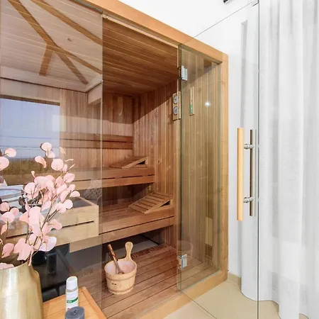 Christall Вилла Каштелир