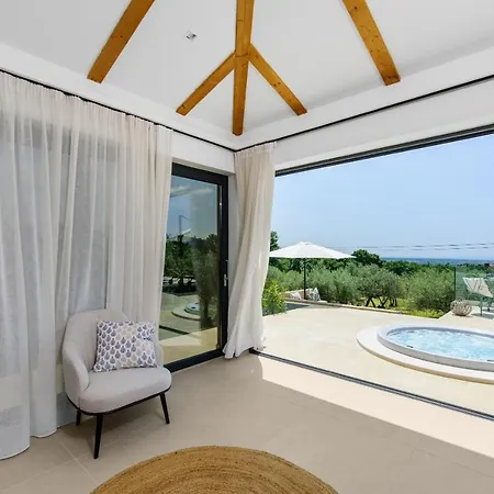 Вилла Christall *