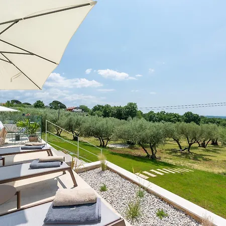 Christall Вилла Каштелир