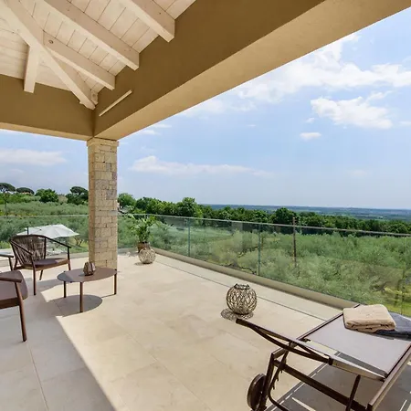 Вилла Christall