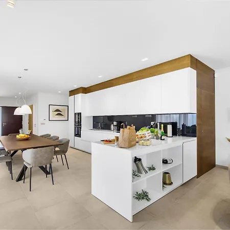 Вилла Christall Каштелир