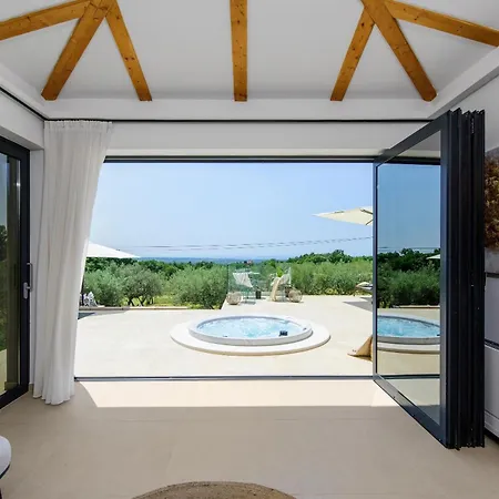 Вилла Christall *