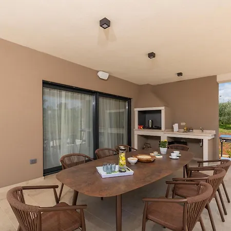 Christall Каштелир